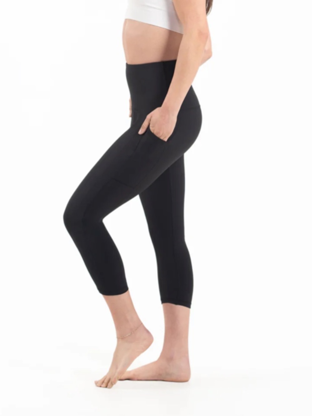 Sweetflexx Size 6 Capris + Pockets | Hi-Rise | Resistance Leggings